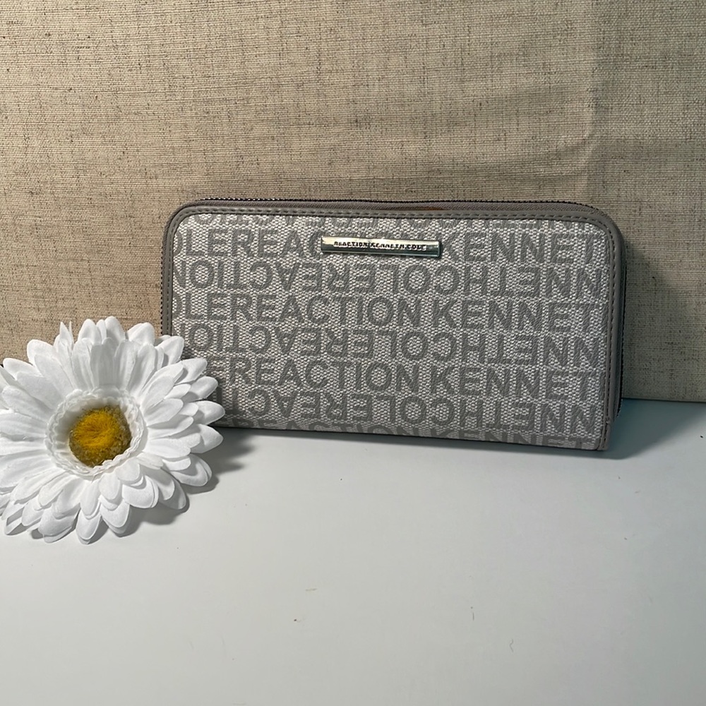 Kenneth Cole ladies wallet